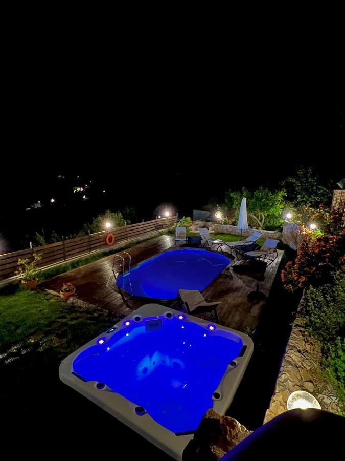 Ampelos Cretan Villa - Private Pool & Heated Ozone Jacuzzi Yerolákkos Exteriér fotografie